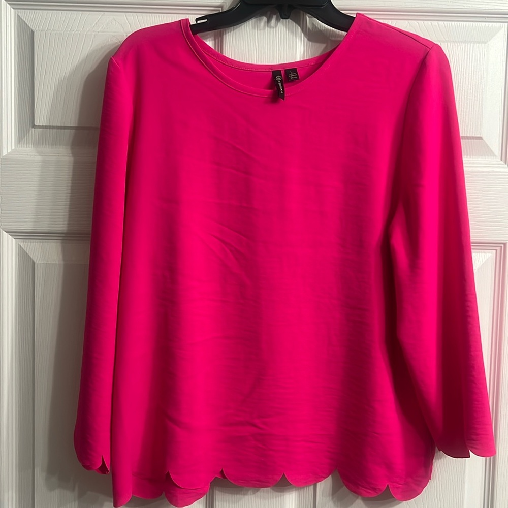 Versona hot pink top.